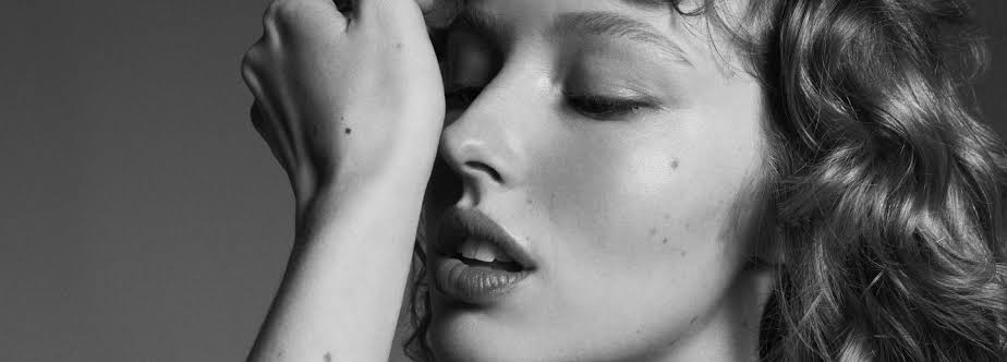 Why Your Perfume Smells Different After a Few Weeks - ACCEPTANCE